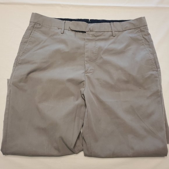 Peter Millar Performance Chino Golf Pants  Men's Size 34 X 29 Gray - Picture 3 of 8